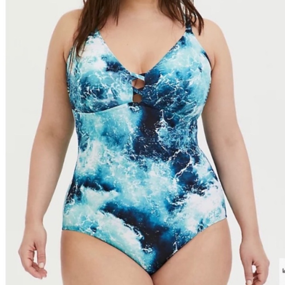 Torrid blue ocean print one piece swimsuit 4X 26 plus size NWT